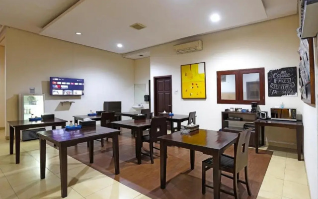 ARCS House Pakubuwono by Jambuluwuk