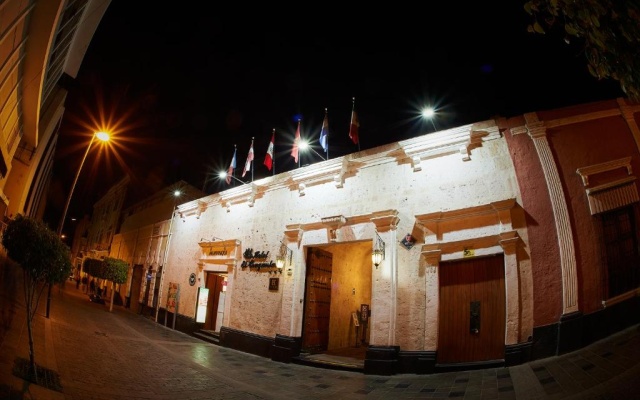 Los Tambos - Colonial