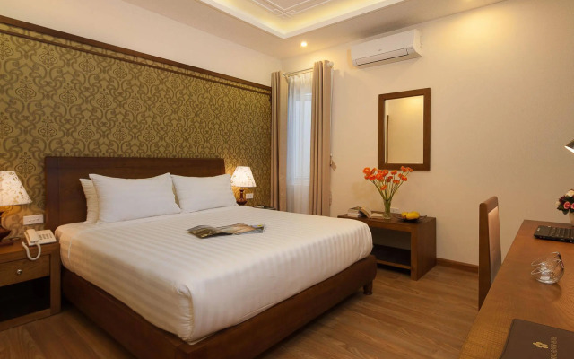 La Palm Hotel