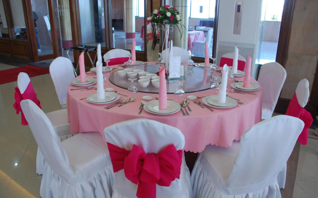 A&A Plaza Hotel