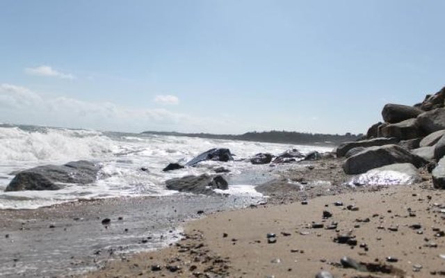 Beaches Youth Hostel