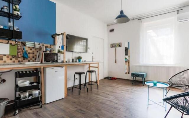 BpR Colorist Apartments