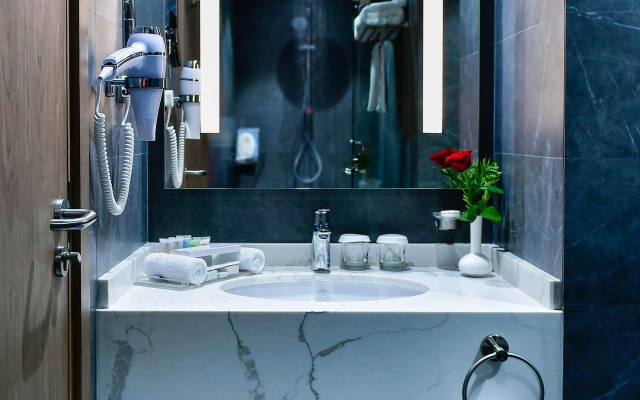 Clarion Hotel Jeddah Airport