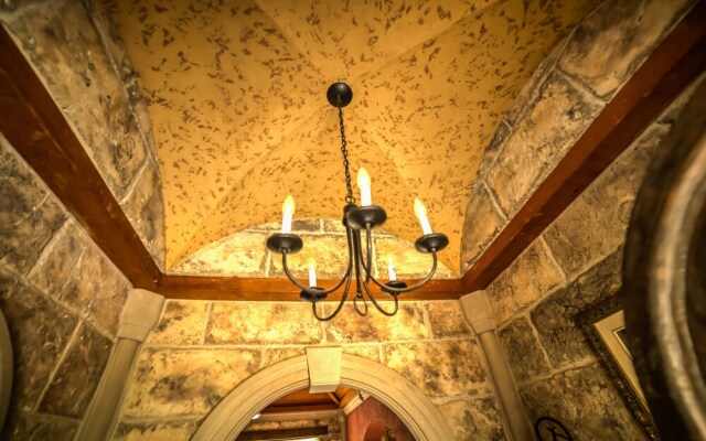 Stone Hearst