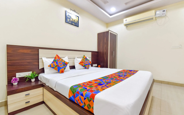 Fabhotel Pink Palace