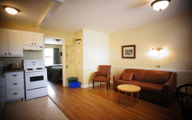 Silverwood Inn & Suites