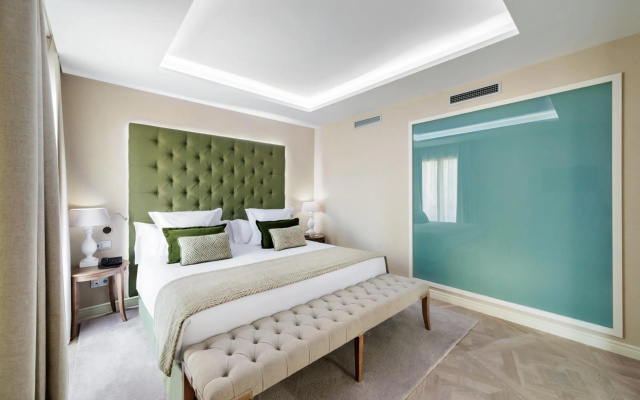 Lamaro Hotel - Image 7
