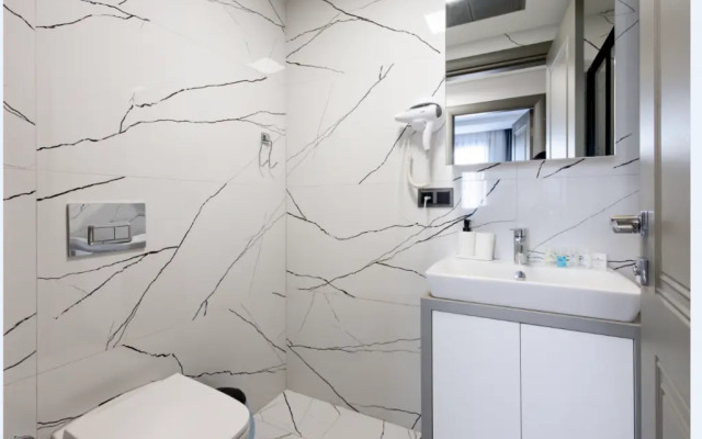 Artan Suites Apart Hotel