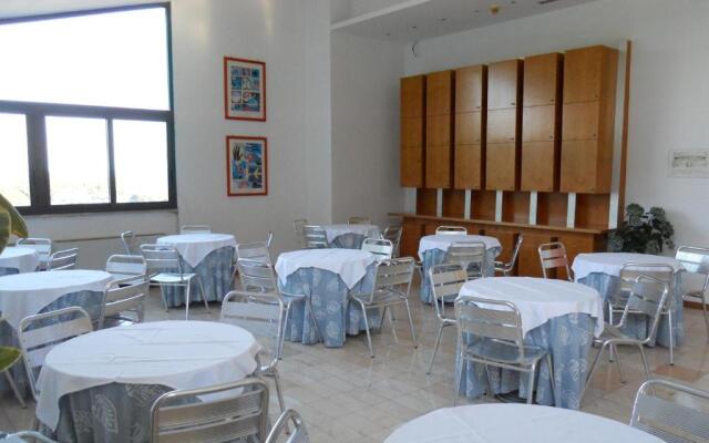 Alfredo Hotel