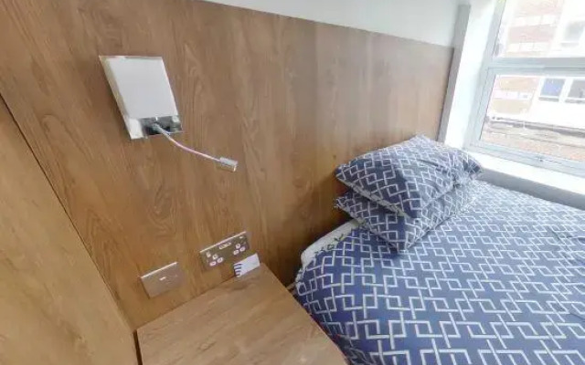 CovStays – Victoria House - Deluxe Studios in Coventry City Centre
