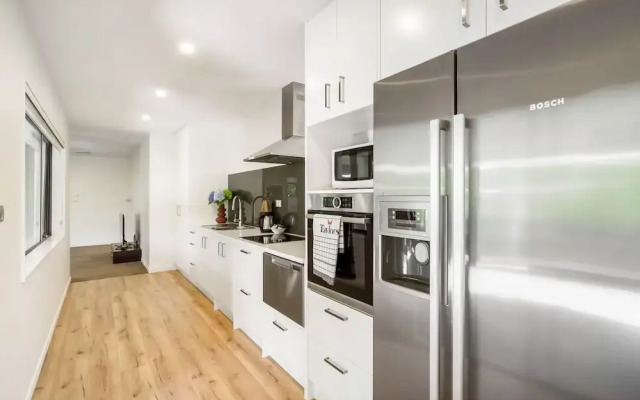 The Perfect Spacious 2BR Getaway-Netflix
