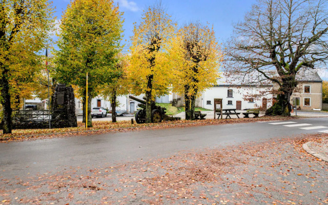 Cosy Holiday Home in Cherain near Forest