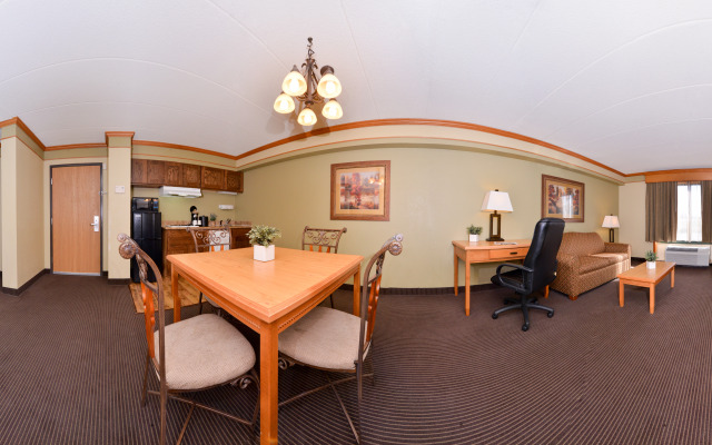 Best Western Plus Sidney Lodge