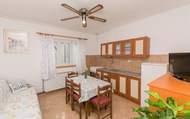 Apartments Miroslava