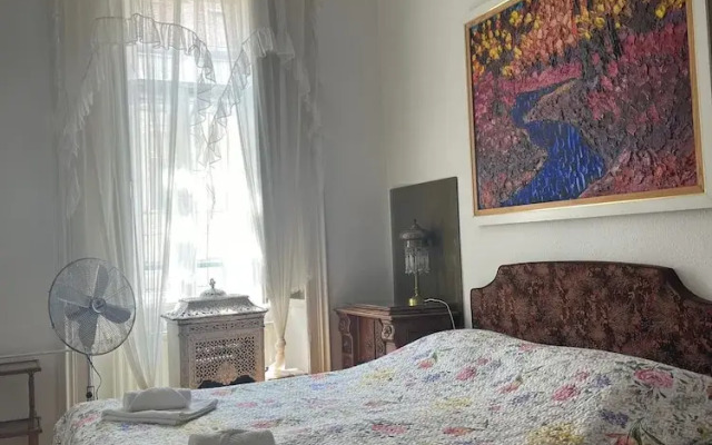 New! Libra Grande Venetian Style Apartment