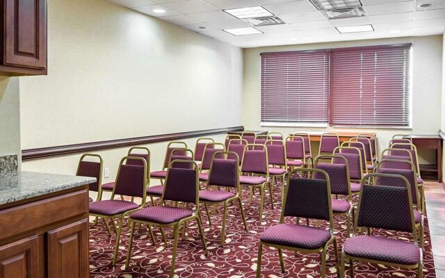 Comfort Inn & Suites Chesapeake - Portsmouth