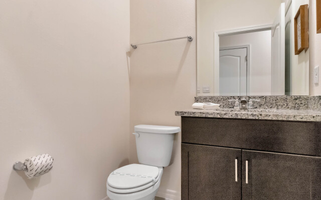 7 Bedroom/ 5 Bathroom Solterra (7599 OL), Davenport, US