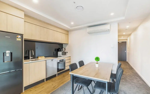 Cozy Apartment By Eden Park
