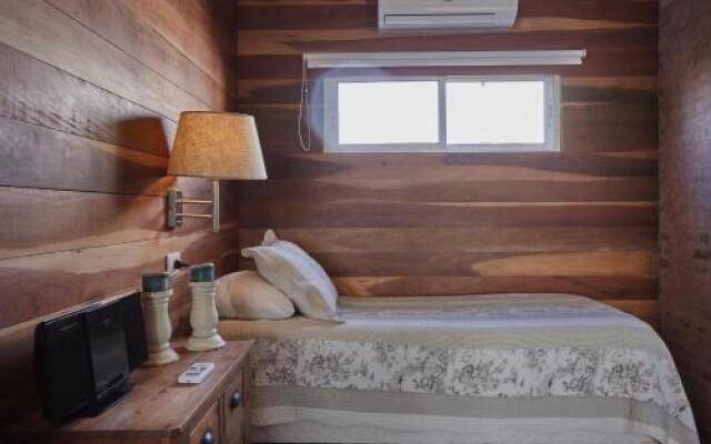 Villa Juana Bungalows & Suites