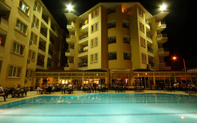 Kleopatra Royal Palm Hotel