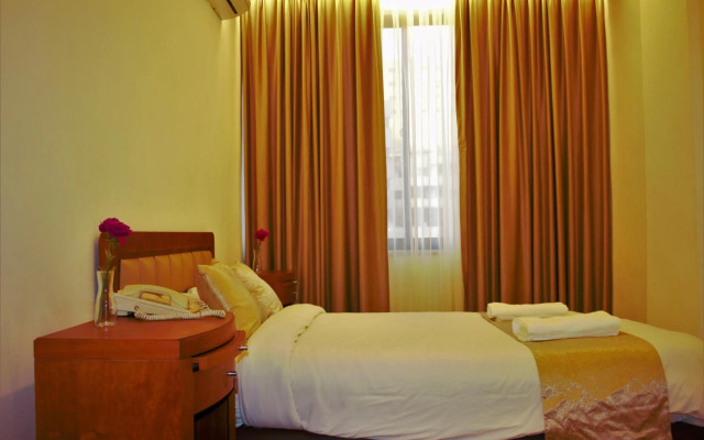 New MerryLand Hotel