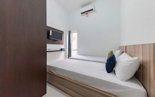 Urbanview Hotel Sabar Residence Csb Mall – Guest Rooms – Cirebon