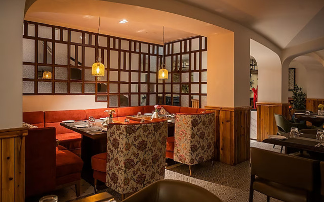 Udaan Hotel Pine Crest