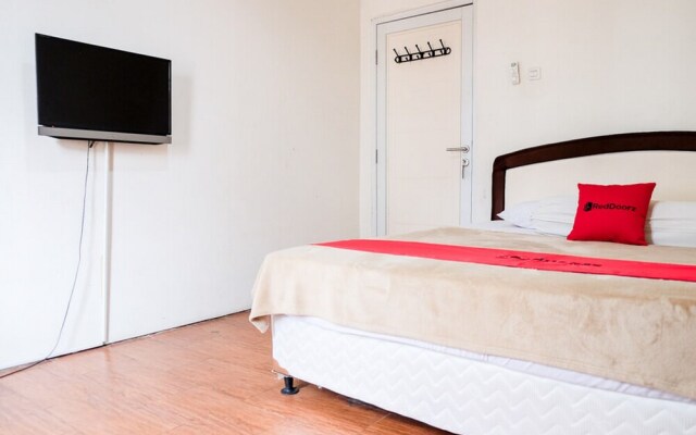Lagoon Guest House By RedDoorz