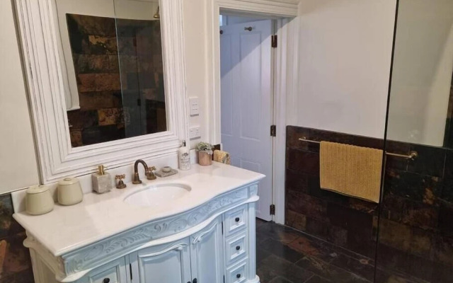 Historic Mintaro Post Office