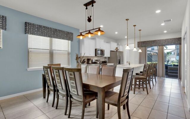 5448 Misty oak Circle