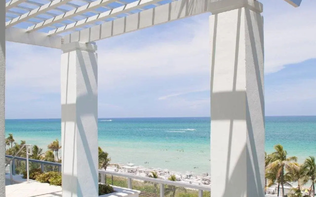 Fontainebleau Miami Beach