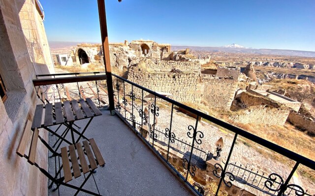 Ask-i Derun Hotel