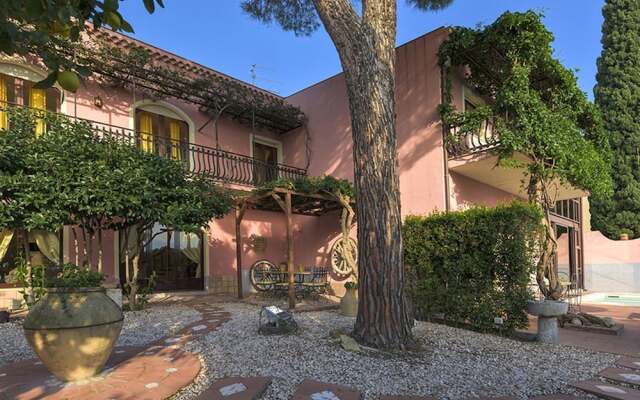 Villa With sea View and Private Pool Very Near to the Center of Taormina