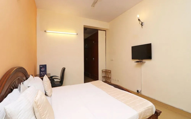 Oyo 708 Hotel Sanjeevni