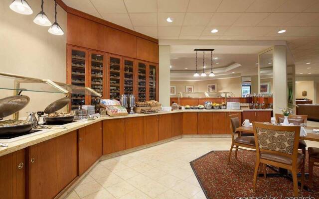 DoubleTree by Hilton Boston/Bedford Glen
