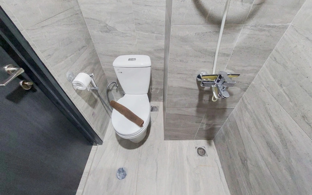 Good Deal And Homey Studio Collins Boulevard Apartment