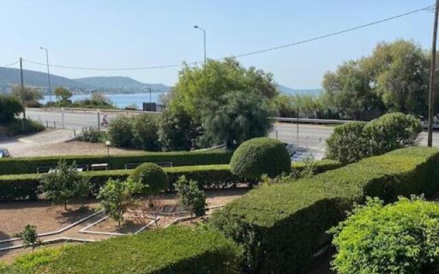 Lagonisi Luxury appartment 2 by the sea