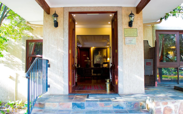 Candlewoods Guesthouse