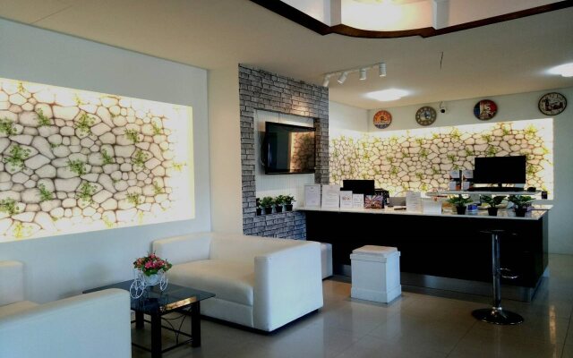 H2 Hua Hin Residence