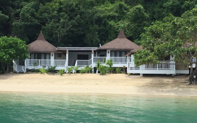 Hunongan Cove