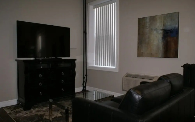 Western Hotel & Executive Suites