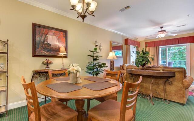 City Bear, 2BR, Pool, Spa, Downtown Gatlinburg, Sleeps 6