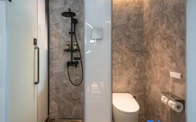 Beijing Tuanjiehu Hujialou Subway Station Yasfil Hotel