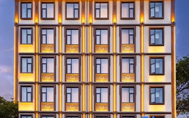 HanTing Hotel (Mangshi Great Pagoda) – Exterior – Dehong