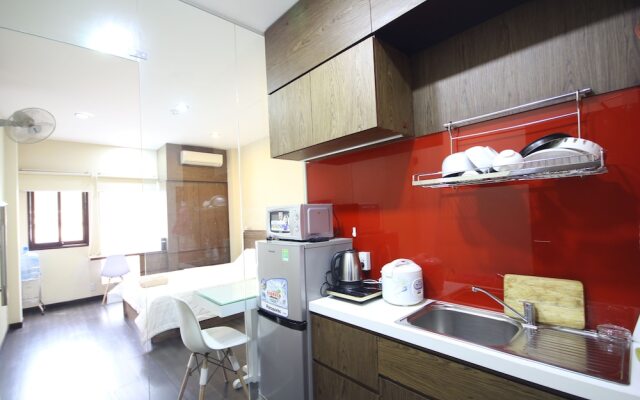 Smiley Apartment 13 - Adults Only