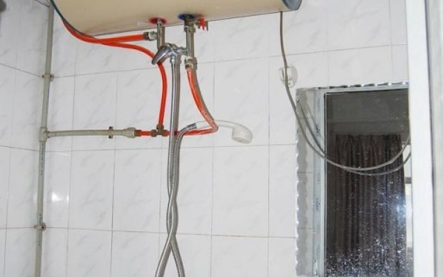 Wuhan Ronghua Business Hotel – Bathroom – Wuhan