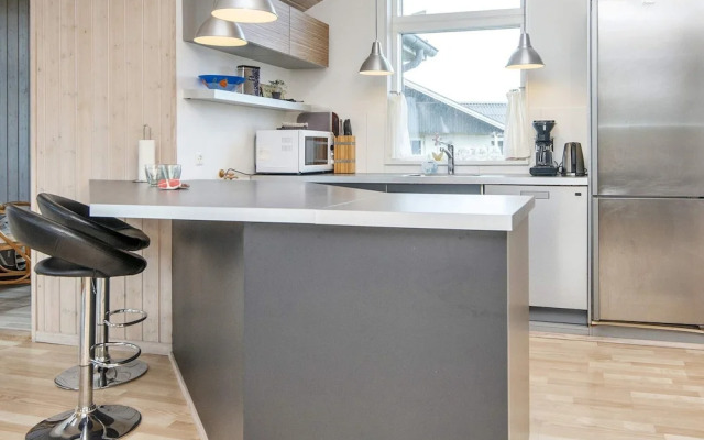 10 Person Holiday Home in Harboore-by Traum