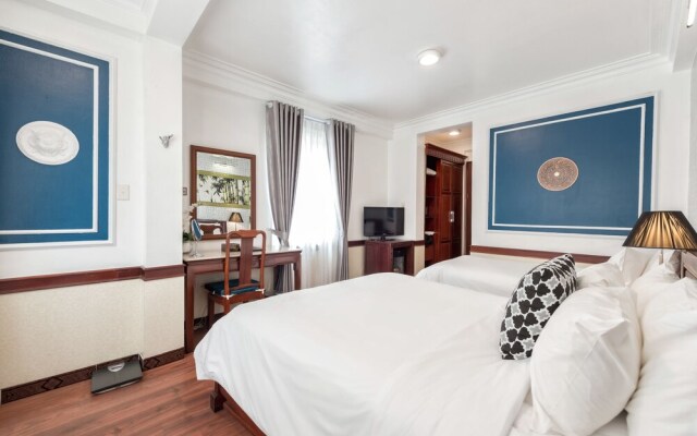 Prince II Hotel