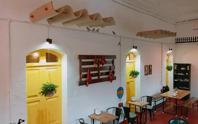 Jambul Cafe & Stay