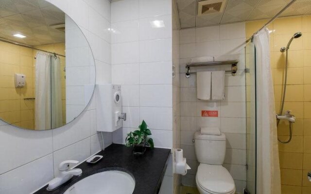 Home Inn Rizhao Railway Station